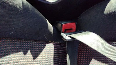 04 05 Mazda 3 Driver Left Front Seat Belt Buckle Receiver Oem Black Bp4k57l8002