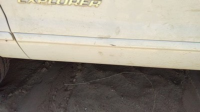 01-03 Ford Explorer Driver Left Front Moulding From Door Oem Trim Strip White Yz