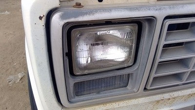 1979-1991 Ford Van E250 Passenger Right Head Light Oem Front Lamp D8bz13007a