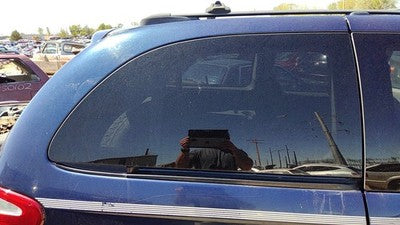 03-06 Town & Country Passenger Right Rear Quarter Glass Back Side Window Oem