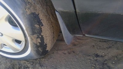1996-2000 Chrysler Voyager Driver Left Front Lower Mud Flap Pe31tzz Oem