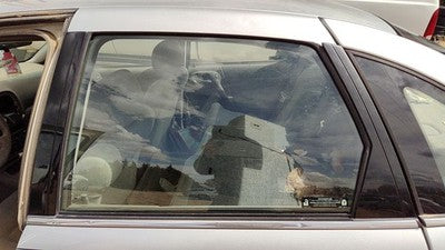2000-2005 Saturn L100 Driver Left Rear Side Window Door Glass Oem Back 24416379