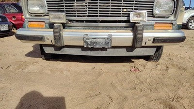 1984-1991 Jeep Grand Wagoneer Front Bumper Assembly With Mount Brackets Oem