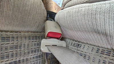 98-00 Chevy Venture Driver Left Front Seat Belt Buckle Receiver Oem 52c Neutral