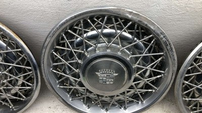 1980-1984 Cadillac Deville Set Of 4 Hub Cap Wheel Covers Oem Wire Type 01612485