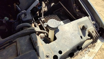 96-99 Chevy Suburban Windshield Washer Fluid Reservoir With Pump Oem Wiper Tank
