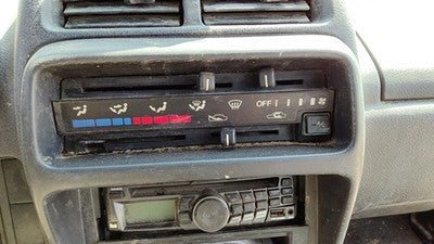 1996-1997 Suzuki Sidekick Temperature Control Module In Dash Heater Ac Head Unit