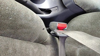 2001-2003 Hyundai Elantra Driver Left Front Seat Belt Buckle Receiver Oem Gray