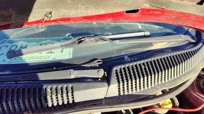2000-2005 Dodge Neon Driver Left Windshield Wiper Arm Oem Blade Lever 5014793aa