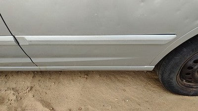 01-03 Hyundai Elantra Driver Left Rear Moulding From Door Back Trim Strip Silver