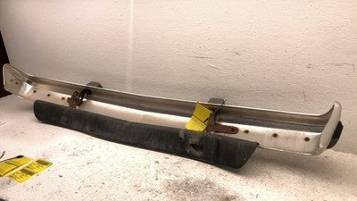 1984-1991 Jeep Grand Wagoneer Front Bumper Assembly With Mount Brackets Oem
