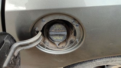 1999-2000 Ford Windstar Fuel Filler Neck Assembly With Gas Cap Oem Xf2z9034aa