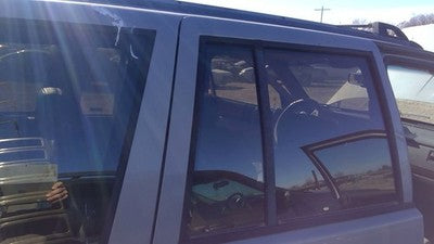 93-98 Grand Cherokee Passenger Right Rear Vent Window Back Door Glass With Frame