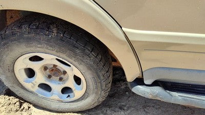 1998 99 Lincoln Navigator Passenger Right Rear Wheel Flare Moulding Back Gold Bi