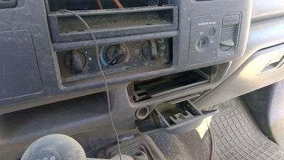 1999-2004 F250 Super Duty Temperature Control Module In Dash Heater Ac Head Unit