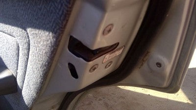 1990 Corolla Station Wagon Passenger Right Rear Door Latch With Rods/Cables Back