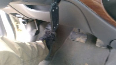 1998-1999 Mercury Sable Lower Dash Under Column Knee Bolster Trim Panel Gray N2