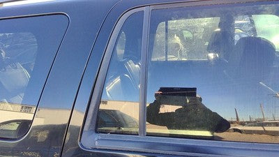 03-17 Expedition Passenger Right Rear Vent Window Back Door Glass With Frame