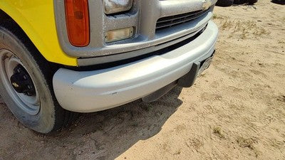 1996-2002 Express Van 2500 Front Bumper Assembly With Brackets Oem 15075736