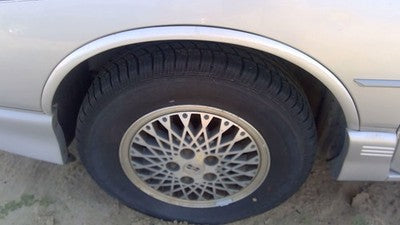 1991 Cutlass 2 Door Driver Left Front Fender Moulding Flare Oem Silver
