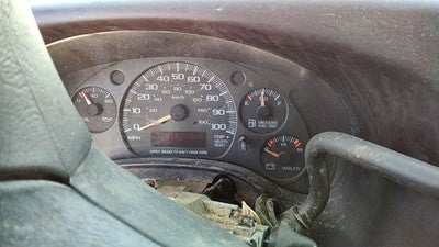 2001 02 Savana Van 2500 Speedometer Cluster Instrument Gauges Panel Oem Dash