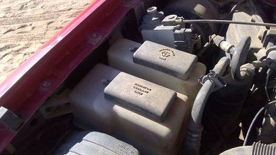 1998-2001 Ford Ranger Windshield Washer Fluid Reservoir With Pump Oem Wiper Tank