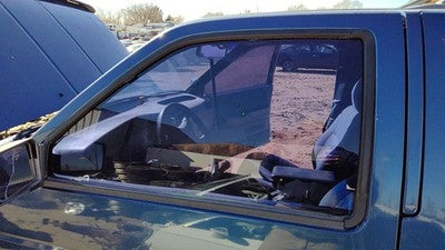 87-95 Nissan Pathfinder Driver Left Front Side Window Door Glass Oem 80301S3900