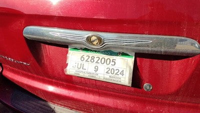 01-07 Town & Country Rear Lift Gate Handle Release License Plate Light Oem