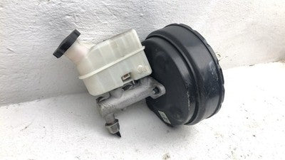2005-2009 Hyundai Tucson Power Brake Booster With Master Cylinder Pair Set Oem