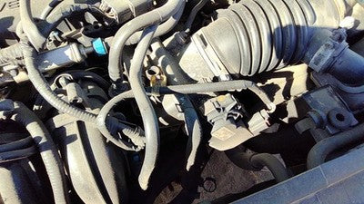 2004-2005 Mazda 3 Throttle Body Valve Assembly Complete Oem With Sensors 2.3L