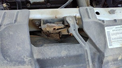 2005-2007 Chrysler Town & Country Hood Latch Assembly With Bracket Oem
