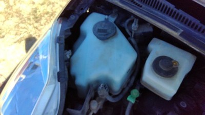 2004-2009 Toyota Prius Windshield Washer Fluid Reservoir With Pump Wiper Tank