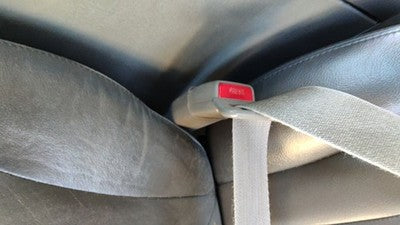 02-04 Trail Blazer Driver Left Front Seat Belt Buckle Receiver Dark Pewter 922