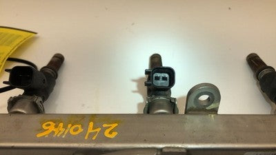 09-11 Chevy Aveo Complete Fuel Rail With Injectors Set Loaded Oem 1.6L 55559377