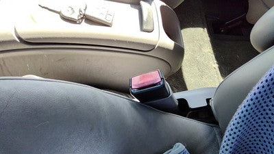 2002-2003 Ford Windstar Driver Left Front Seat Belt Buckle Receiver Oem Gray 22