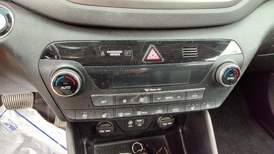 16-18 Hyundai Tucson Temperature Control Module In Dash Heater Ac Head Unit Oem