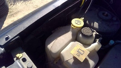 2007-2017 Jeep Patriot Windshield Washer Fluid Reservoir With Pump Wiper Tank