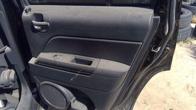 09-17 Jeep Patriot Passenger Right Rear Inside Door Trim Panel Only Back Gray Dv