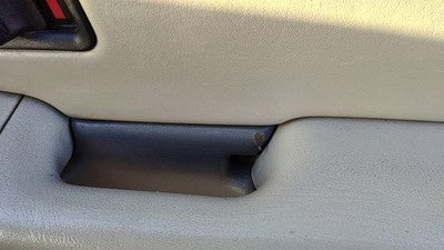 01-02 Suburban Passenger Right Front Door Trim Panel With Switches Light Gray