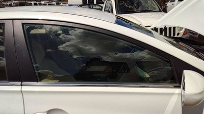 11-15 Hyundai Sonata Passenger Right Front Side Window Door Glass Oem 824213S010