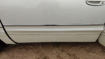 1997-2005 Buick Park Ave Driver Left Front Moulding From Door Oem Trim White 78u