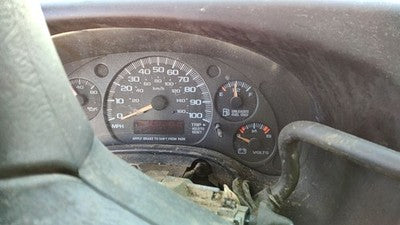 2001 02 Savana Van 2500 Speedometer Cluster Instrument Gauges Panel Oem Dash