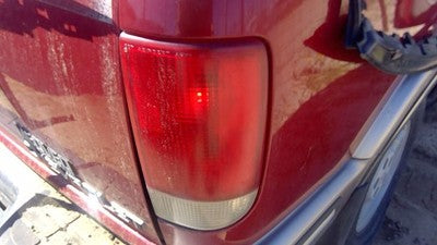 1995-2005 Chevy S10 Blazer Passenger Right Tail Light Oem Brake Lamp Rear