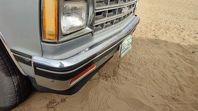 1982-1990 Chevy S10 Pickup Front Bumper Assembly With Mount Brackets Chrome Oem