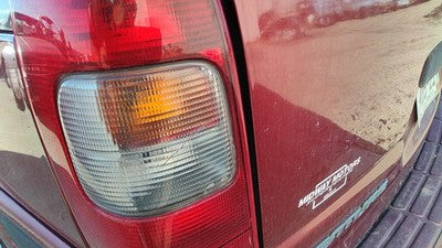 1997-2005 Chevy Venture Driver Left Tail Light Oem Brake Lamp Rear Crack