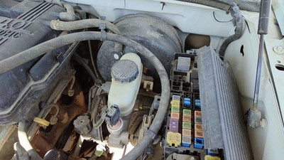 1998-2002 Ford Explorer Power Brake Booster With Master Cylinder Pair Set Oem