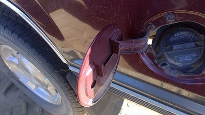 1995-2000 Chevy Tahoe Fuel Tank Door With Hinge Gas Lid Oem Filler Red 51U