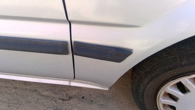 1990 Corolla Station Wagon Passenger Right Moulding From Fender Oem Trim Strip