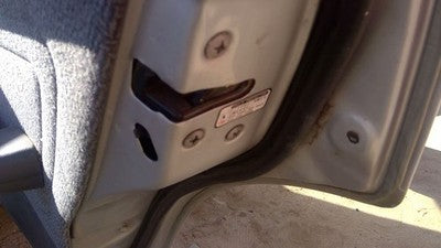 1990 Corolla Station Wagon Passenger Right Rear Door Latch With Rods/Cables Back