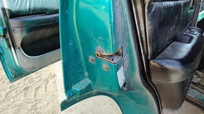 95-05 S10 Blazer Driver Left Rear Door Latch With Rods/Cables Oem Back 16623257